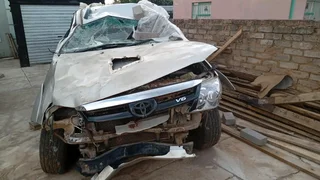 Toyota Fortuner 2006 model 4.0 V6 with 1GR Engine and automatic gearbox stripping for spares code 2