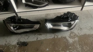 * 2012 - 2016 Audi A3 Adaptive Bi-Xenon Headlights both 8V0.941.005.A