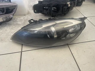 Left xenon headlight Volvo V40 2012-2018 31283334 for sale