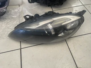 Left xenon headlight Volvo V40 2012-2018 31283334 for sale