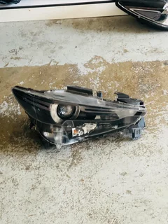 MAZDA CX-5 2017-2021 LED RHS HEADLIGHT FOR SALE