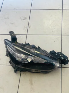 MAZDA CX-3 2016-2018 RHS HEADLIGHT FOR SALE