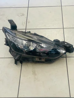 MAZDA CX-3 2016-2018 RHS HEADLIGHT FOR SALE