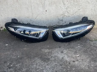 Benz CLS C257 , W257 MultiBeam LED BOTH SIDES HEA GENUINE A2579061900 A2579068300