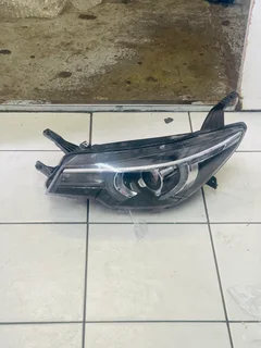 Head Lamp 10266527 For MG ZS Head Lamp Left side for sale