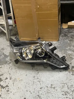 Toyota Land Cruiser Prado led 2014 right side headlight.
