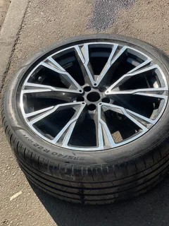 2018 2019 2020 2021 2022 BMW X7 RIM 22&#34; OEM.