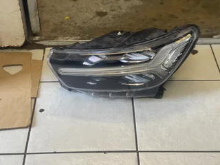 Volvo Xc40 Front Headlight Headlamp Left Side .