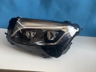 Mercedes-Benz GLC W253 X253 Both sides double xenon headlights.