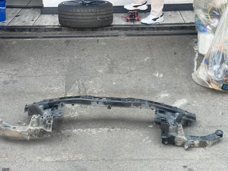 Mercedes-Benz Vito Viano W447 V Class radiator panel/cradle.