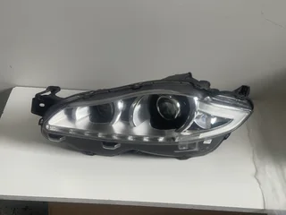Jaguar XJ HID Xenon left headlight 2010-2015 .