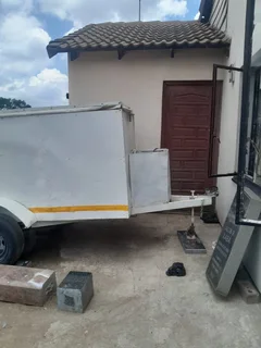 Mobile kitchen for sale no papers 10k