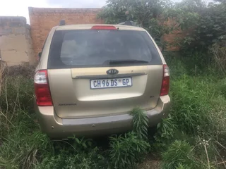 Kia Sedona Ex body for sale