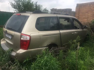 Kia Sedona Ex body for sale