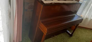 Danemann upright piano