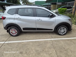 2 x Renault Triber Extended Cab 2024 and 2025 model for sale in Durban  R130000 call 0717584458