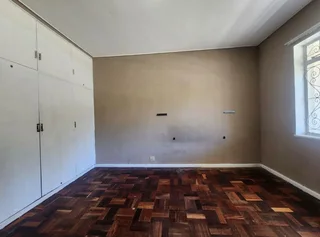 Flat in 21 annerly terrace central Port Elizabeth