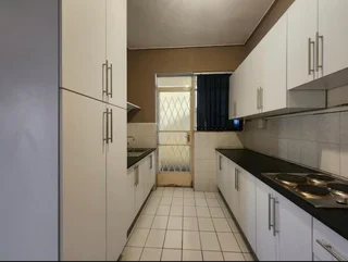 Flat in 21 annerly terrace central Port Elizabeth
