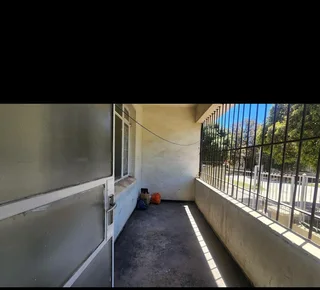 Flat in 21 annerly terrace central Port Elizabeth