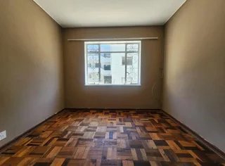 Flat in 21 annerly terrace central Port Elizabeth