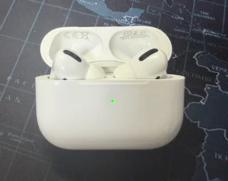 Apple AirPods Pro 1st Gen