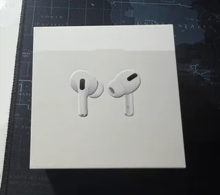 Apple AirPods Pro  Gen 1