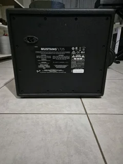Fender Mustang LT25 AMPLIFIER