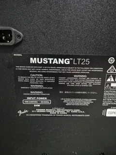 Fender Mustang LT25 AMPLIFIER