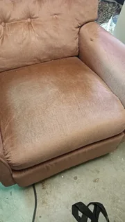 Lazy boy recliner Good condition - R2100 or make an offer