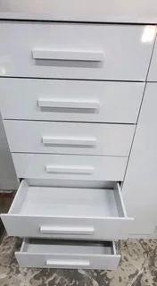 Chest of Drawer for sale