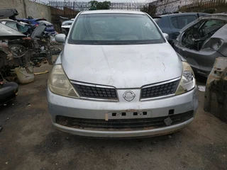 2010 Nissan Tiida hatchback Automatic transmission Stripping for spares