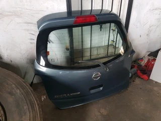 2018 Nissan Micra complete tailgate with glass for sale