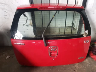 Hyundai i10 normal complete tailgate with glass for sale