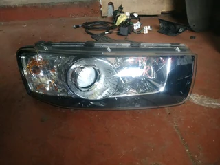 2014 Onwards Chevrolet Captiva Right headlight for sale
