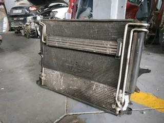 2010 Audi Q7 Complete Radiator set with fan for sale