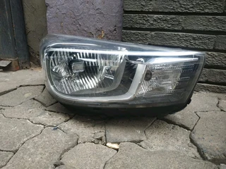Kia Pegas Right headlight / head lamp