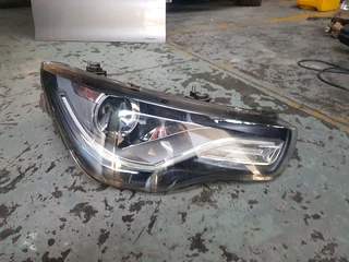 Audi A1 Xenon headlight / Head Lamp