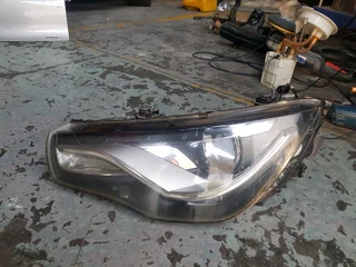 Audi A1 Xenon headlight / Head Lamp