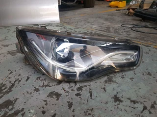 Audi A1 Xenon headlight / Head Lamp