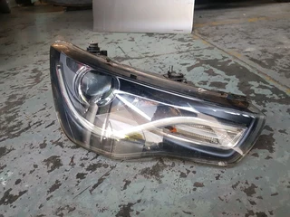 Audi A1 Xenon headlight / Head Lamp