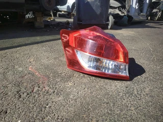 2018 onwards toyota yaris left outer tail light / back light