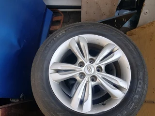 Hyundai ix35 Mags Rims and Tyres for sale