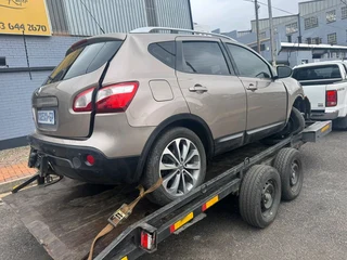 2010 Nissan Qashqai MR20 Stripping for spares