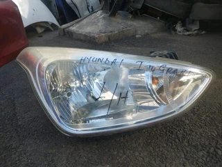 Hyundai i10 grand right headlight / head lamp for sale