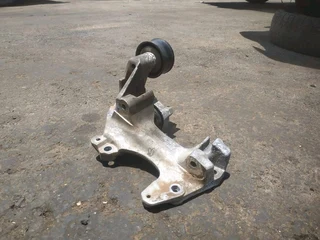 Renault Clio 4 belt tensioner for sale