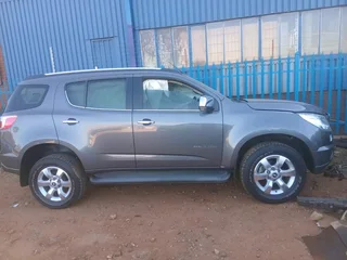 2014 Chevrolet Trailblazer 2.8 4x4 Automatic transmission Stripping for spares