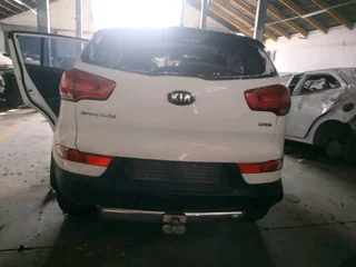 2013 Kia Sportage CRDI Manual transmission Stripping for spares