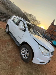Chevrolet Trailblazer 2.8 4x2 Automatic transmission Stripping for spares