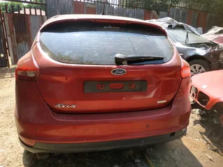 2016 Ford Focus EcoBoost 1.0 Manual transmission Stripping for spares