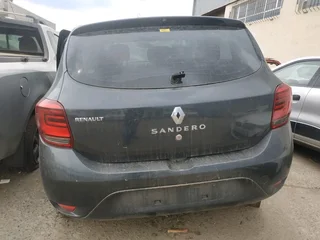 2019 Renault Sandero H4BA Manual transmission Stripping for spares